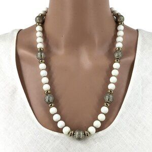 Alabaster Necklace White Gold Tone Beaded Vintage 24 Inch Length
